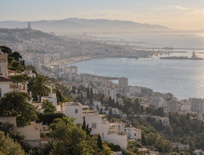 Baie d'Alger vue des hauteurs de la ville